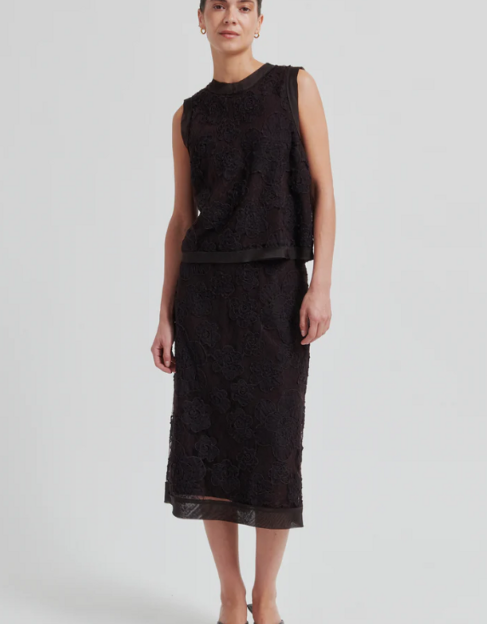 Second Female Daysee Top Chocolate Torte