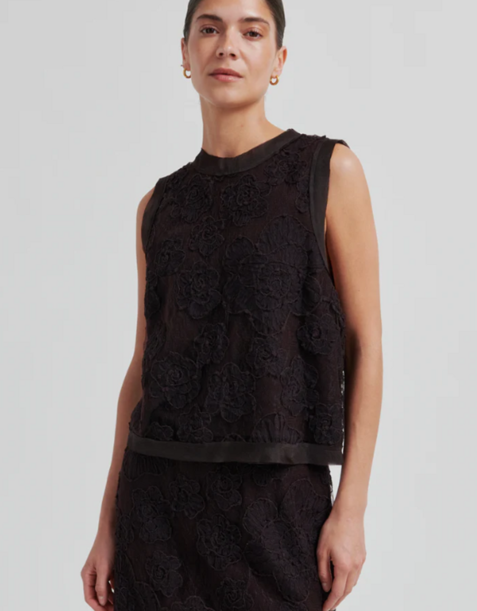 Second Female Daysee Top Chocolate Torte