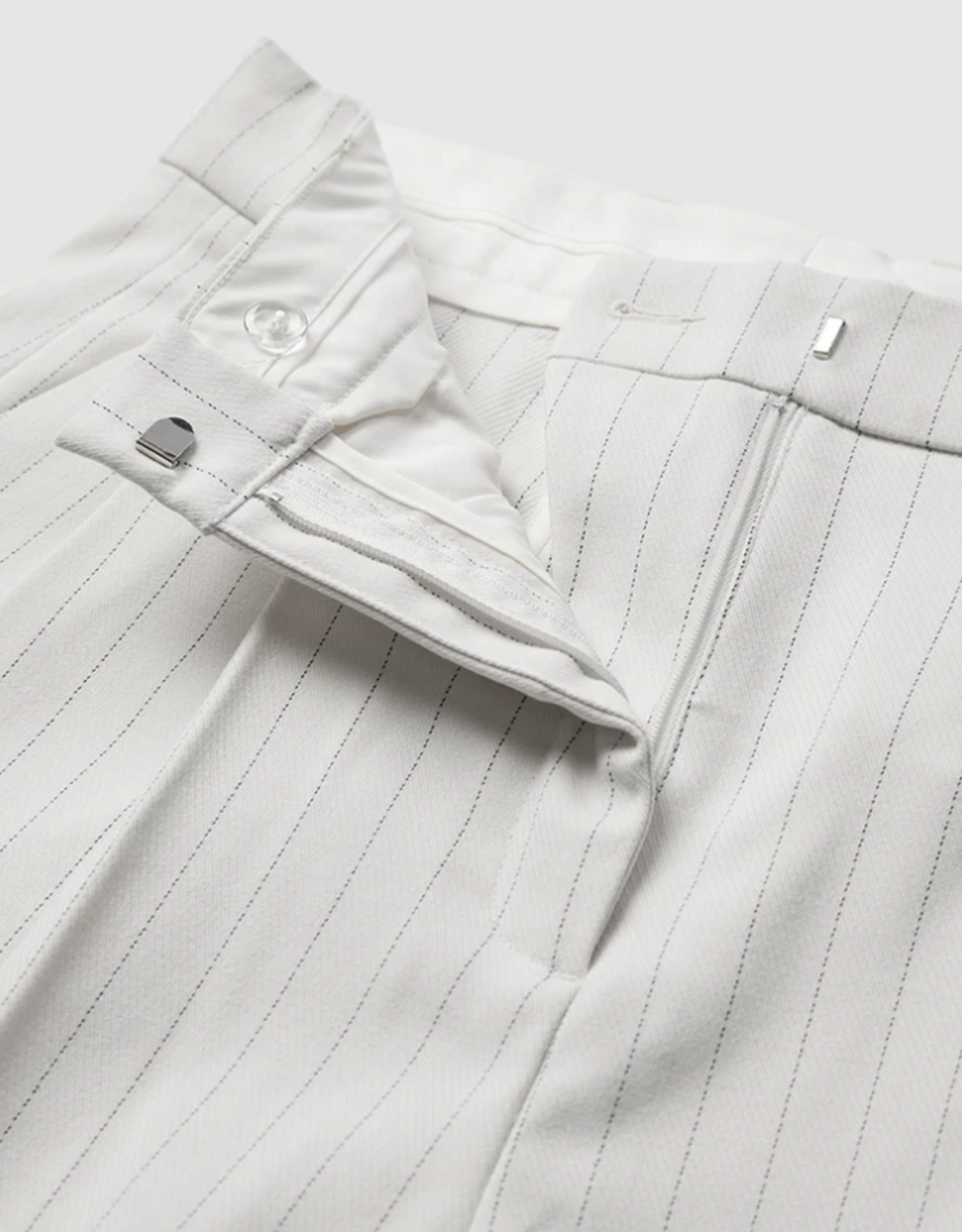 Cph Muse 207906 Tailor HW Shorts  Pinstripe Jet Stream Black