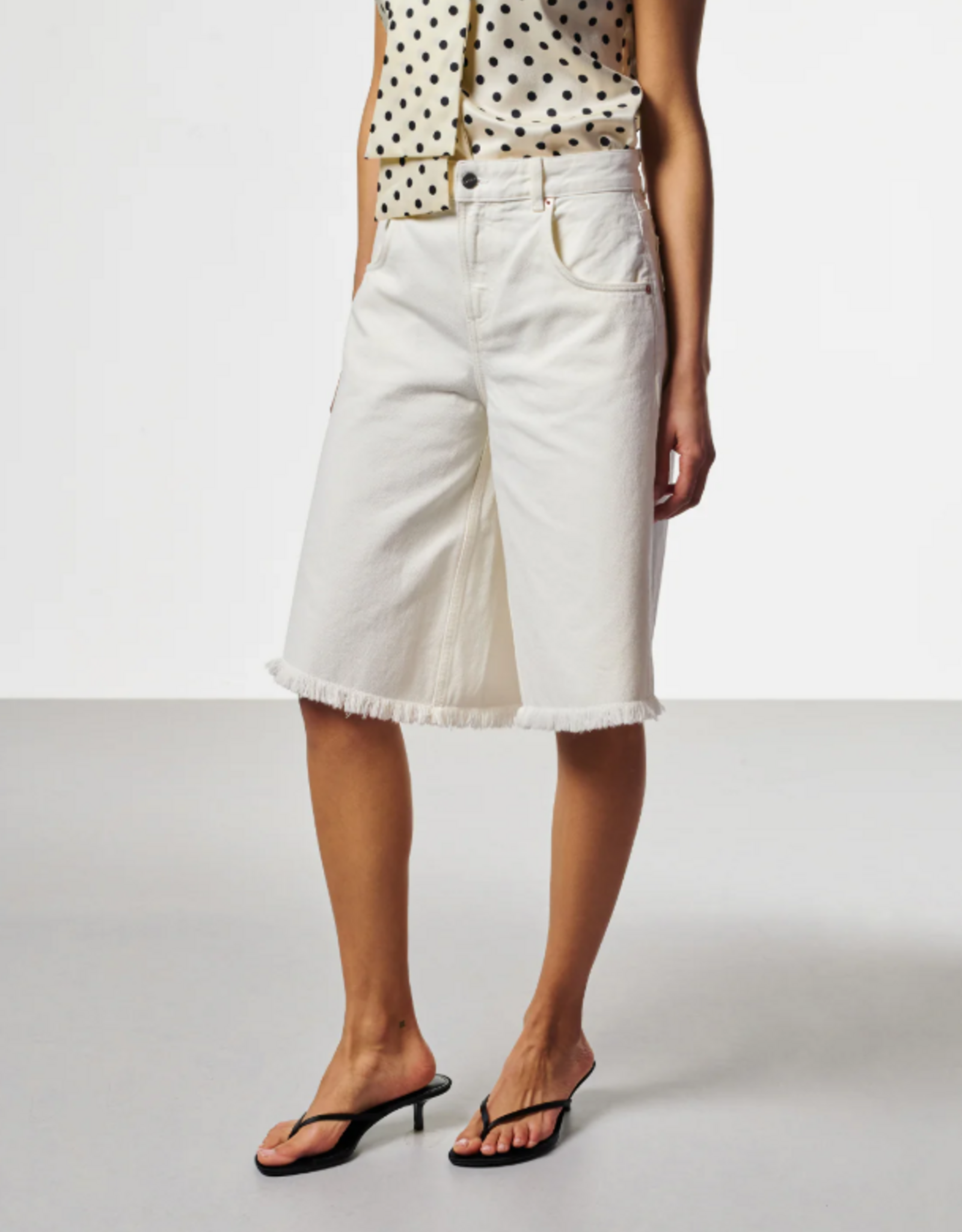 Aaiko Cody Short Les Blancs