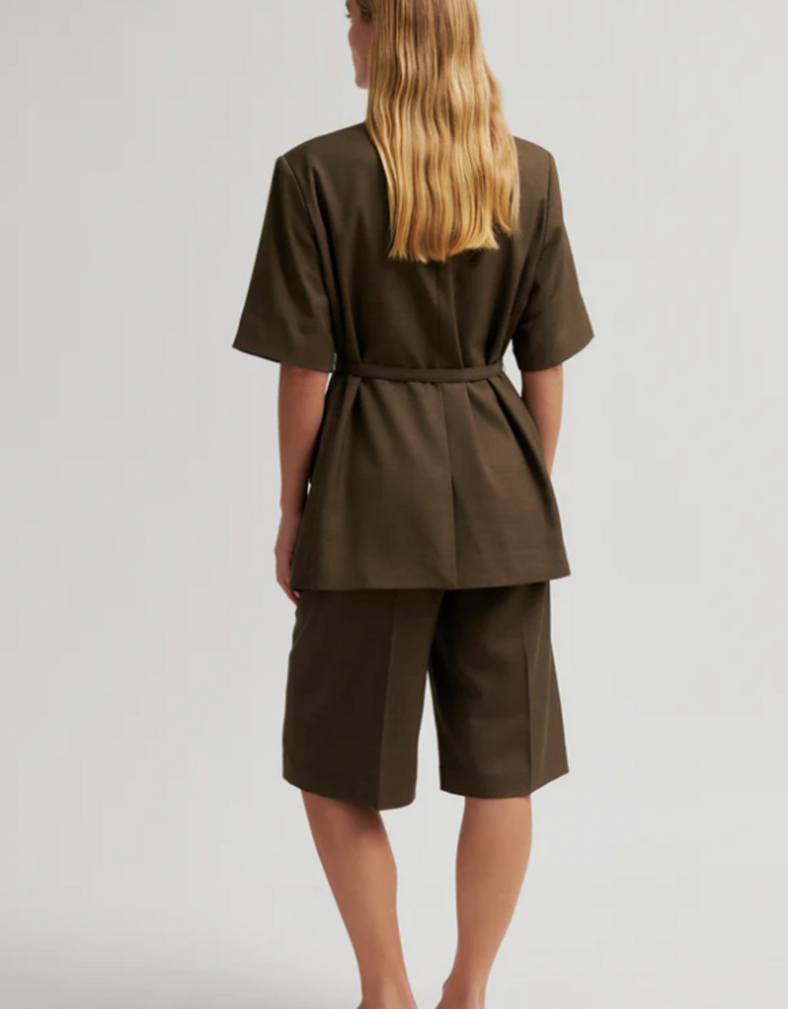 Second Female Sharo Long Shorts Canteen