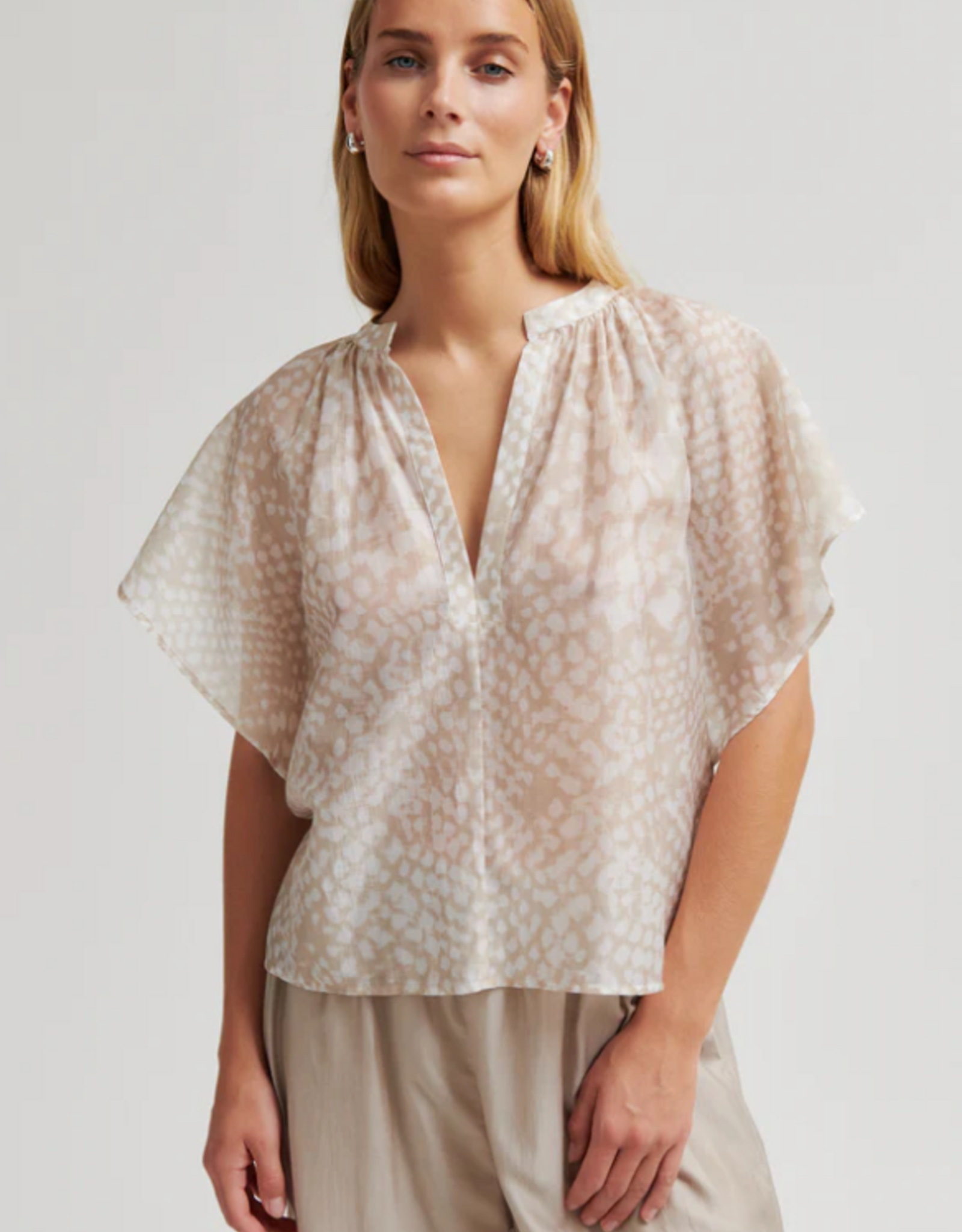 Second Female Shades Blouse Plaza Taupe