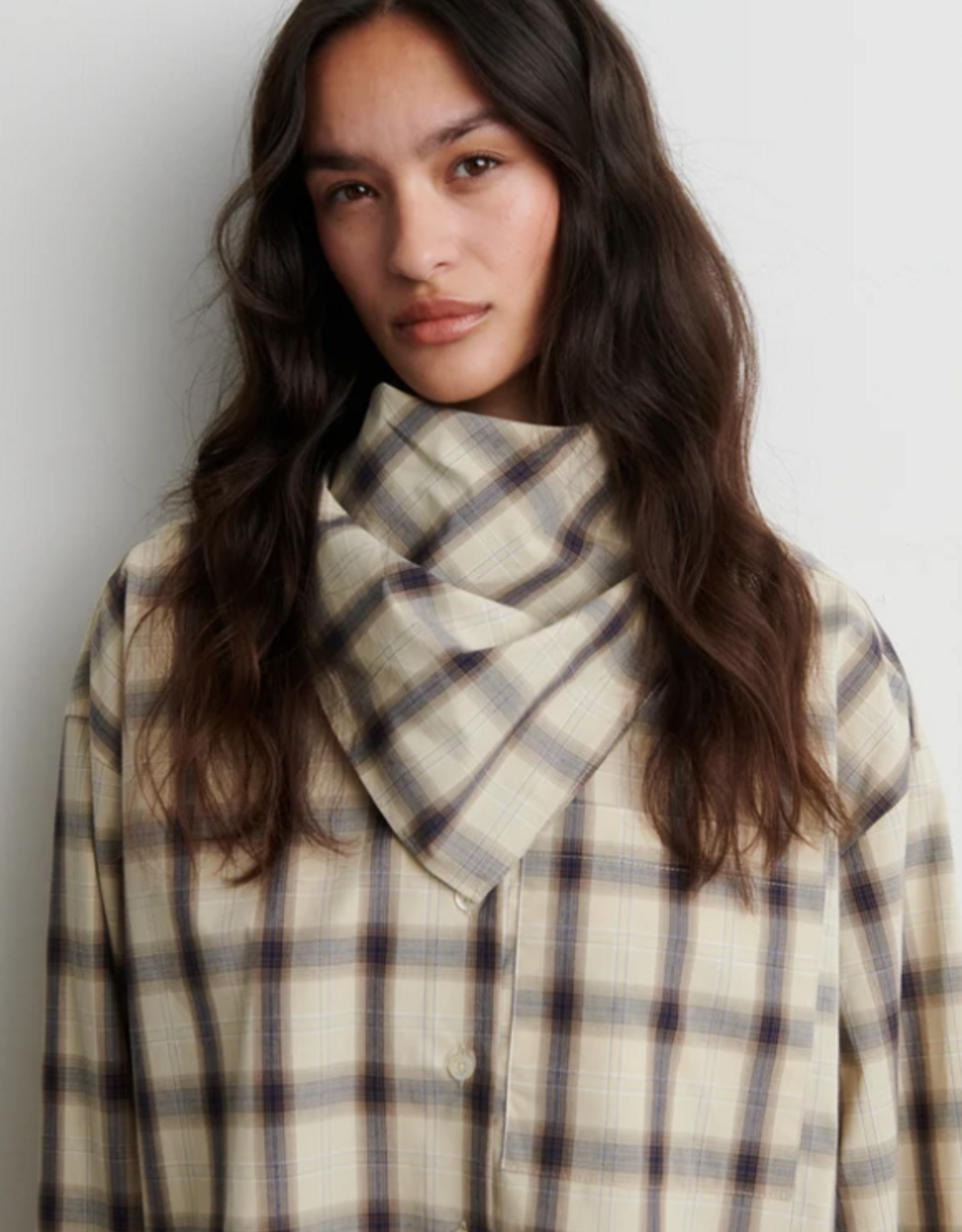 Second Female Liria Scarf Rutabaga