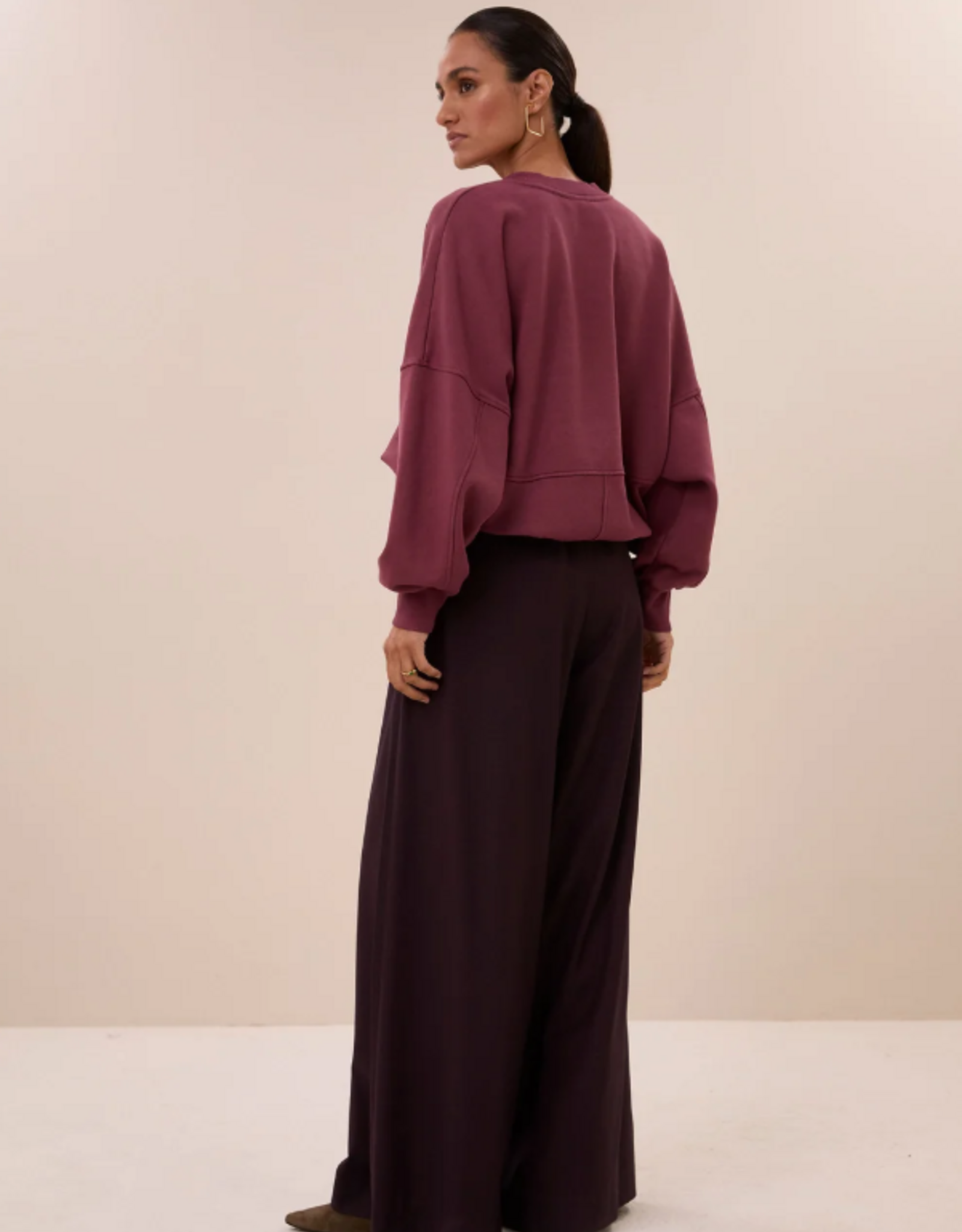 By Bar Malyn Logo Sweater Burgundy Crush