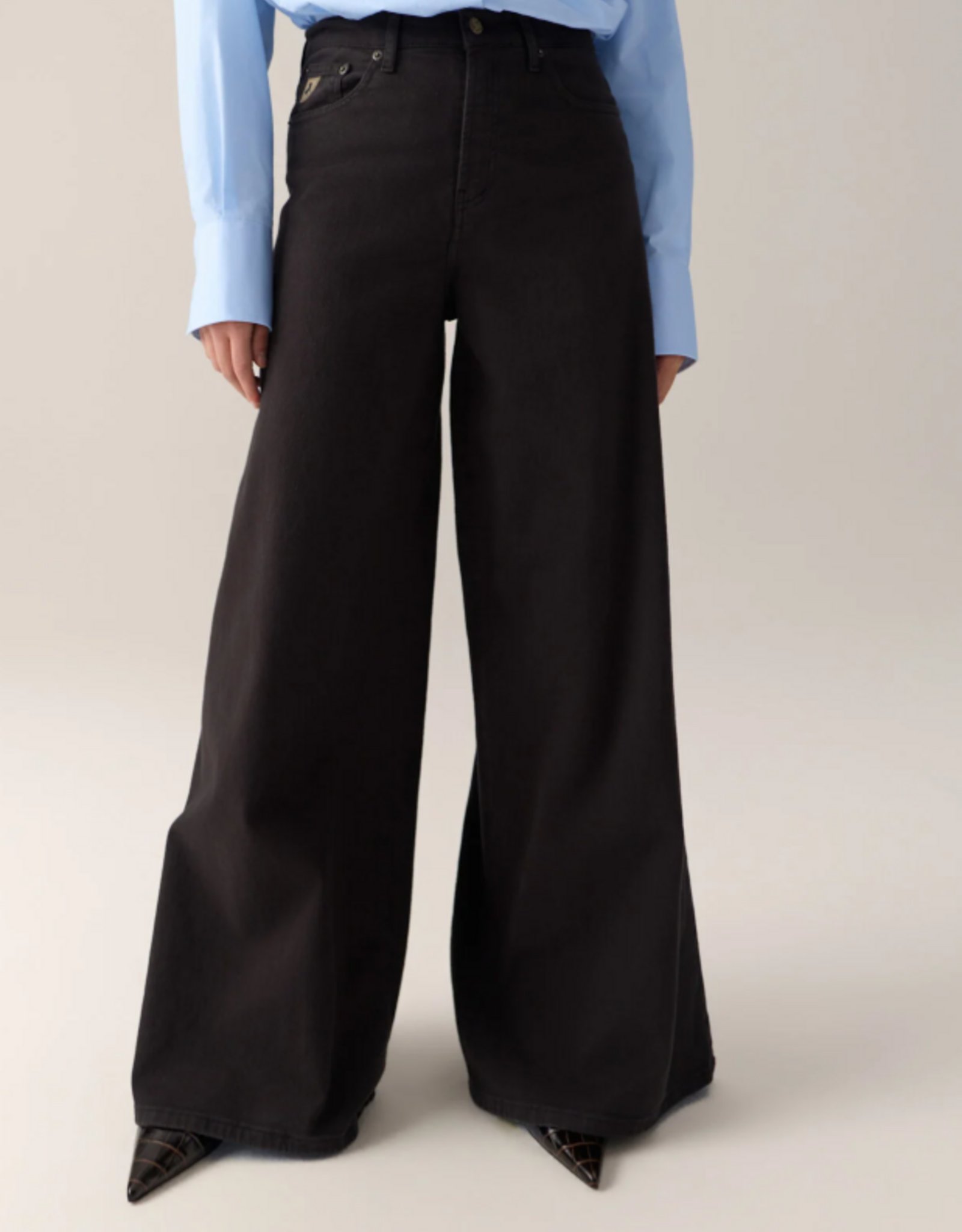 Lois Marlene Sponge Stretch Chocolate Plum
