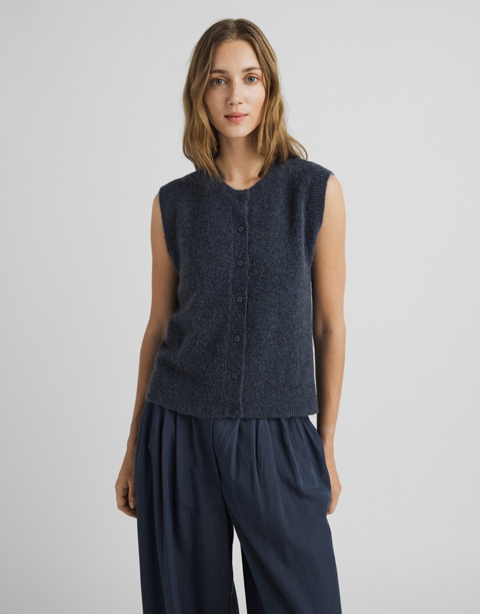 Moss Copenhagen Bondie Hope Vest India Ink Melange