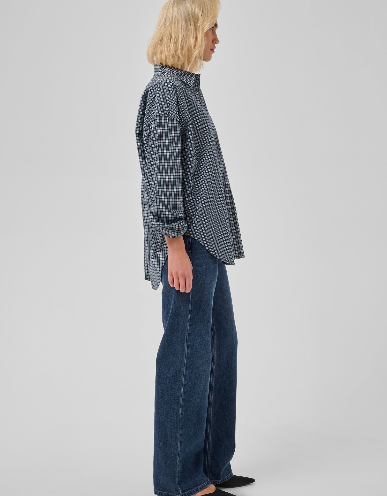 My Essential Wardrobe The Louis 139 High Wide Dark Blue L32