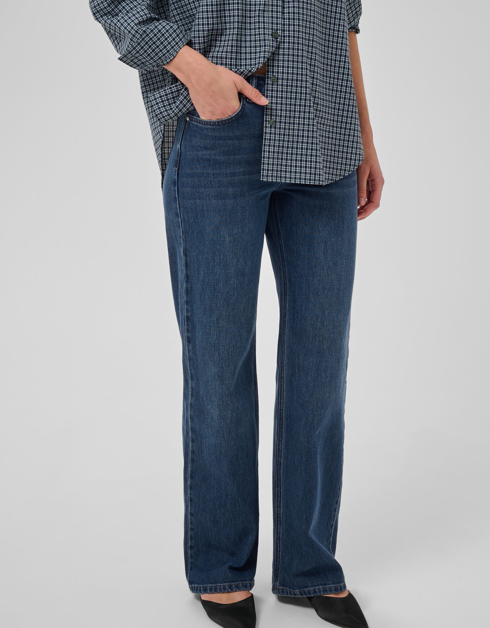 My Essential Wardrobe The Louis 139 High Wide Dark Blue L32