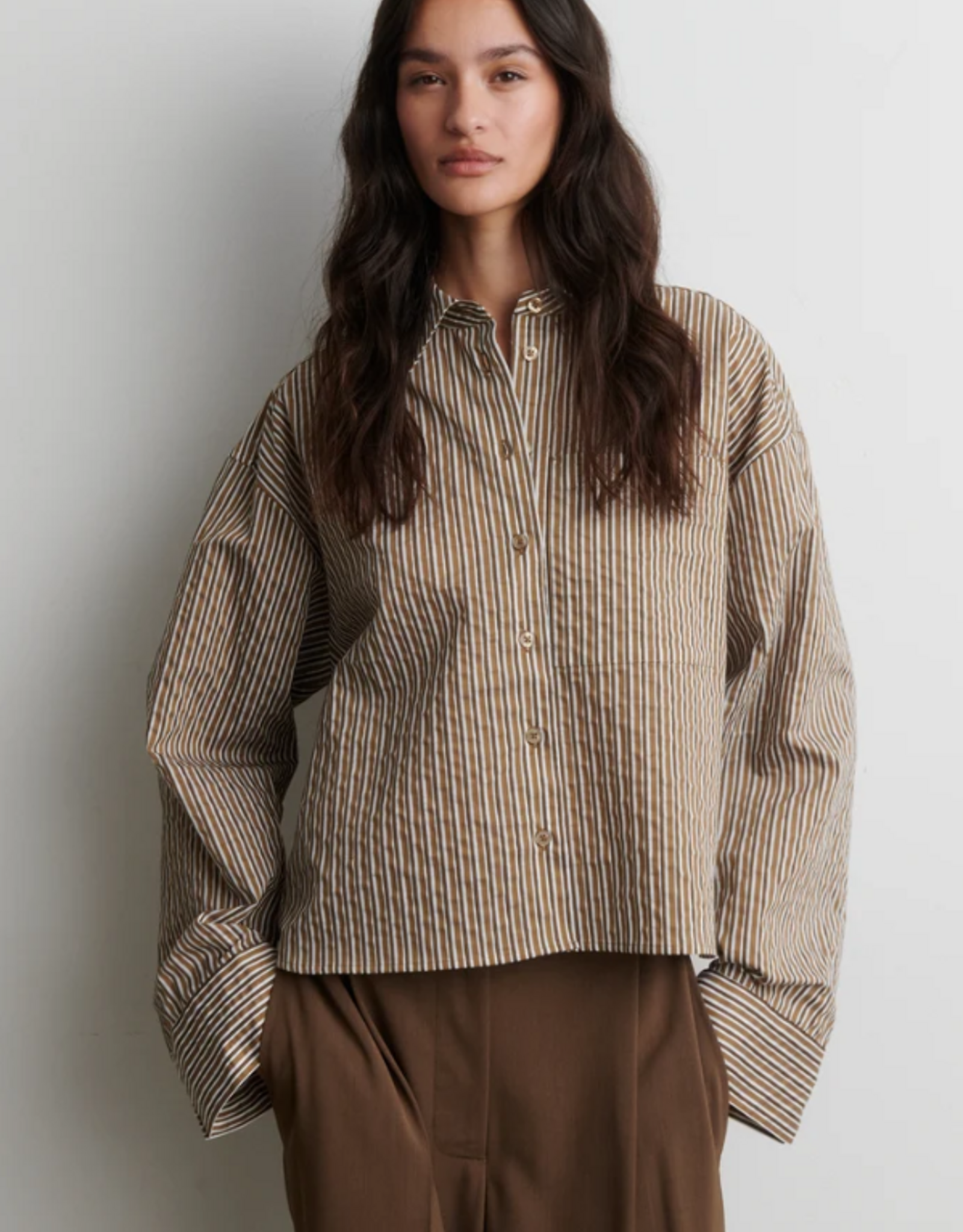 Second Female Vena Cropped Shirt Camel