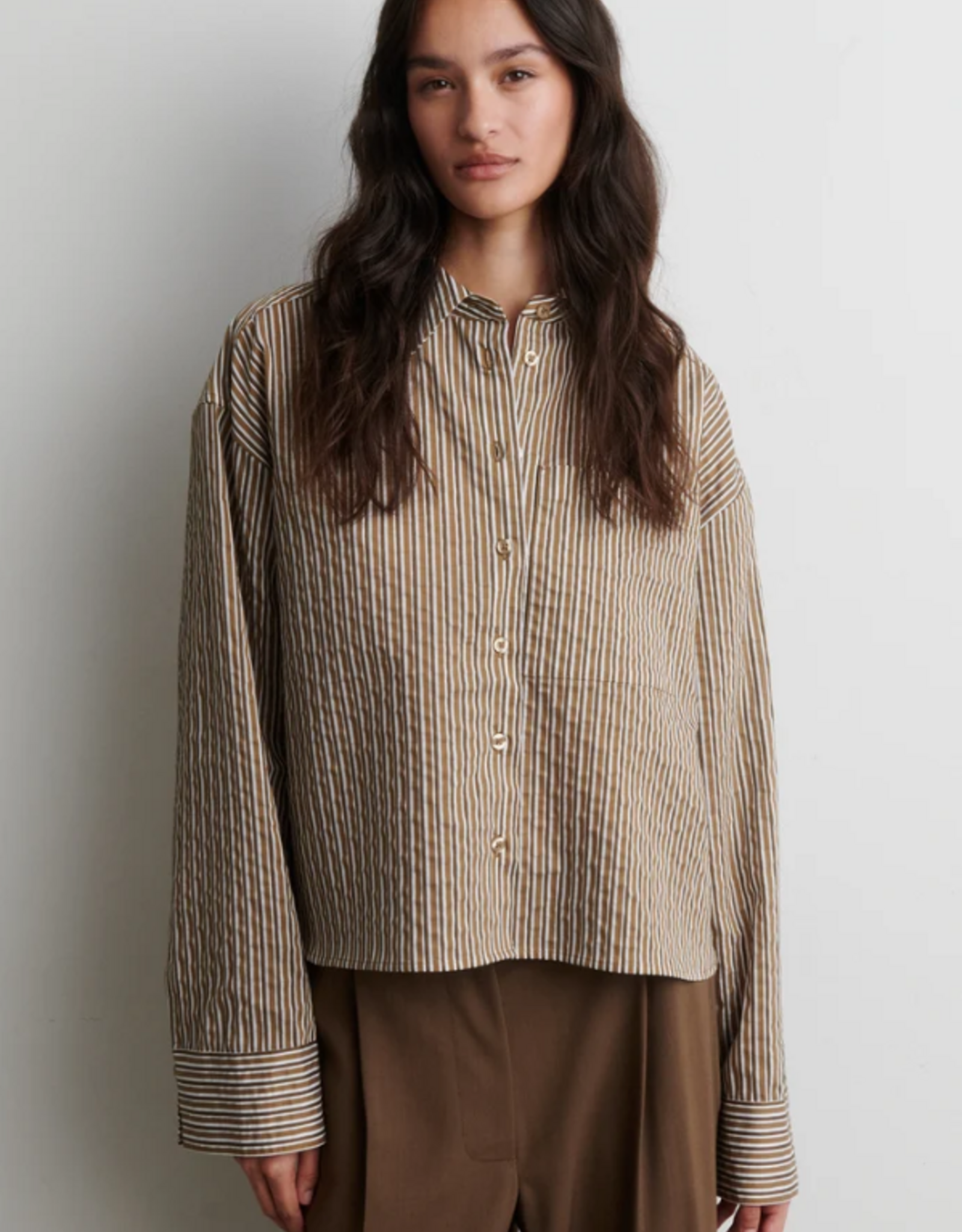 Second Female Vena Cropped Shirt Camel