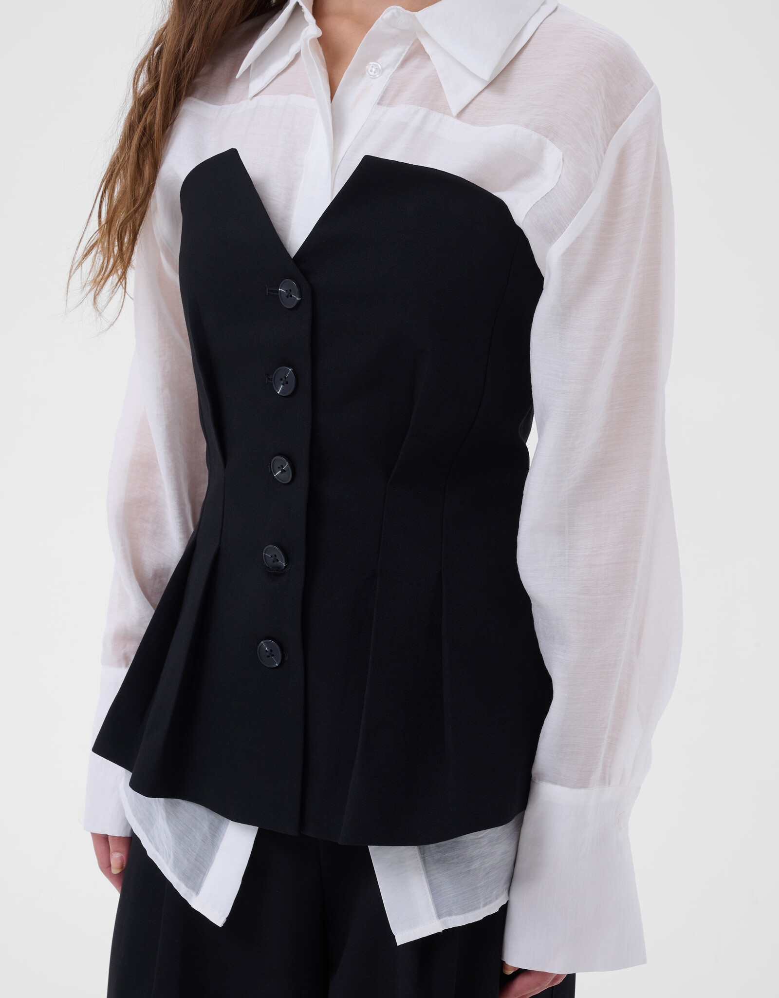My Essential Wardrobe Evelina Shaped Top Black
