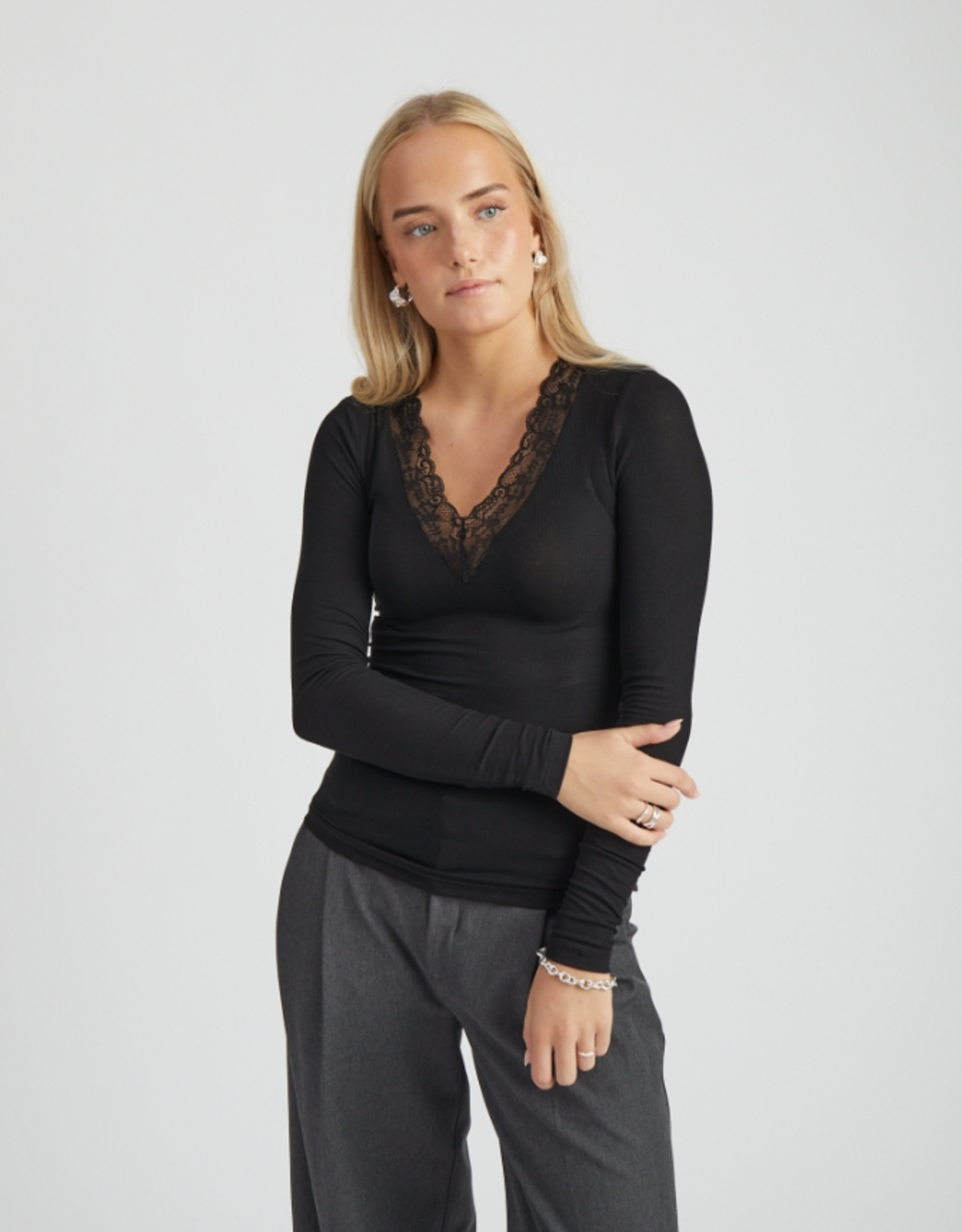 Minus Milli Long Sleeve Lace T-Shirt Black