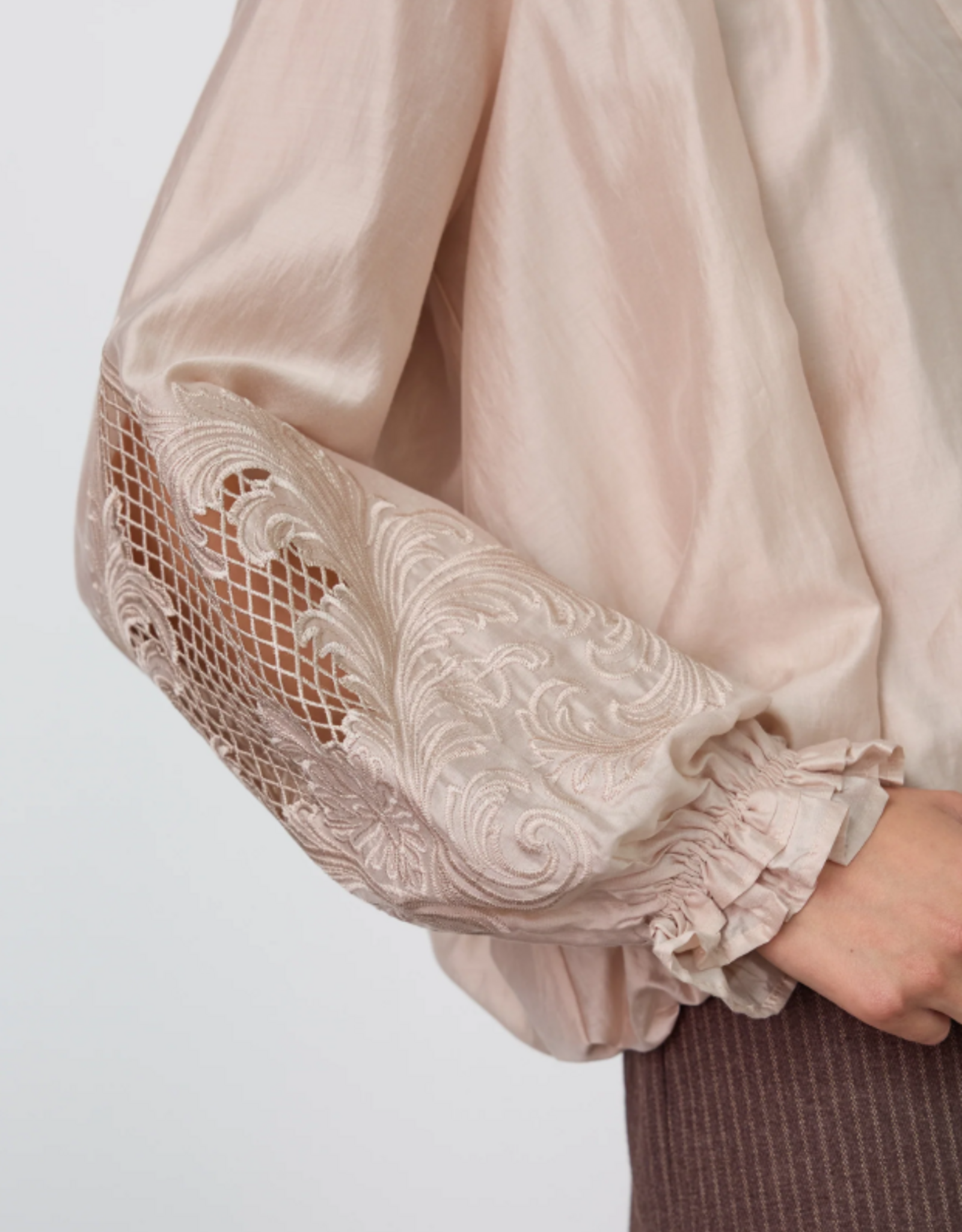 Co'Couture Melin Balloon Emb Shirt Champagne
