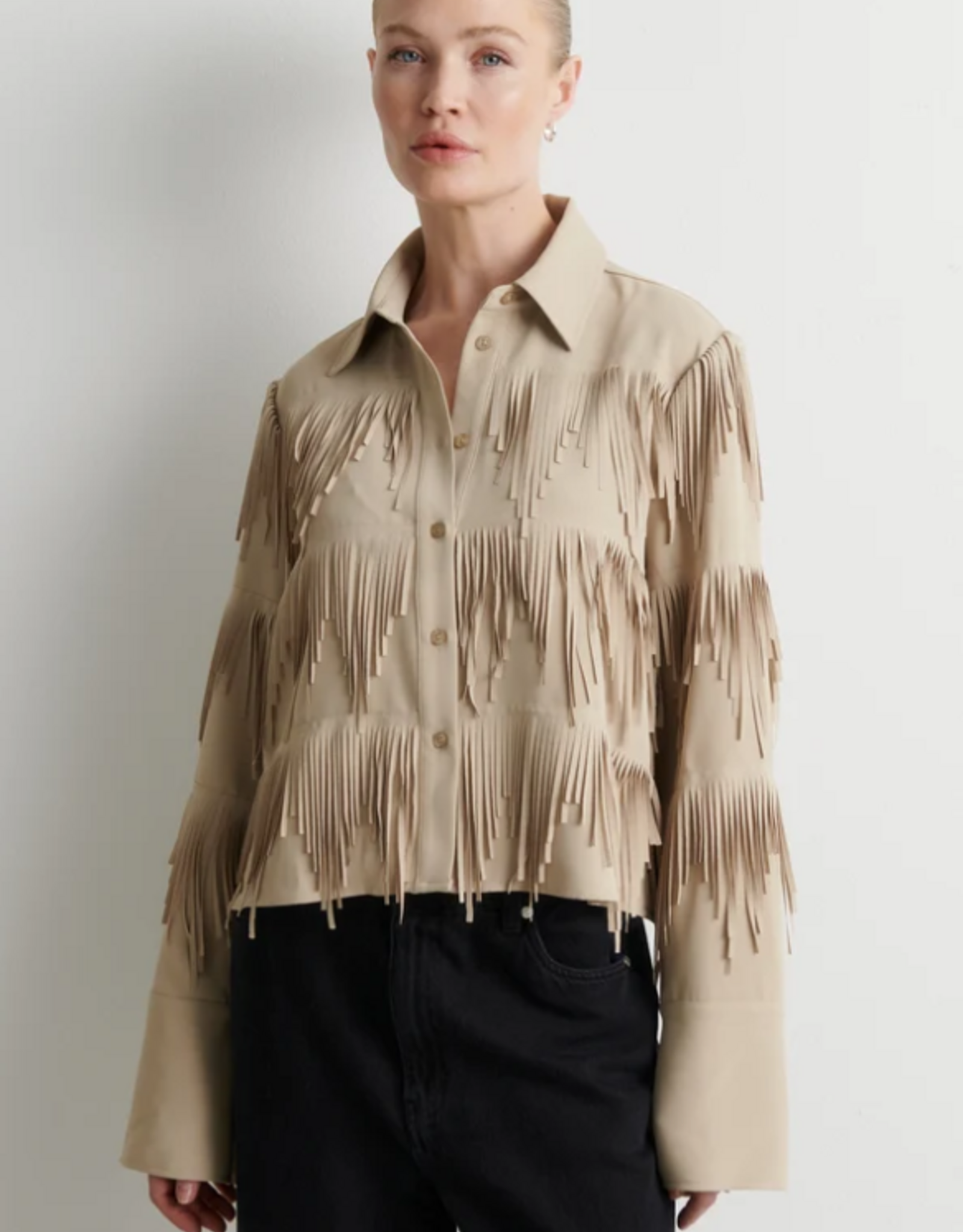 Second Female Dancing Cropped Shirt Chinchilla