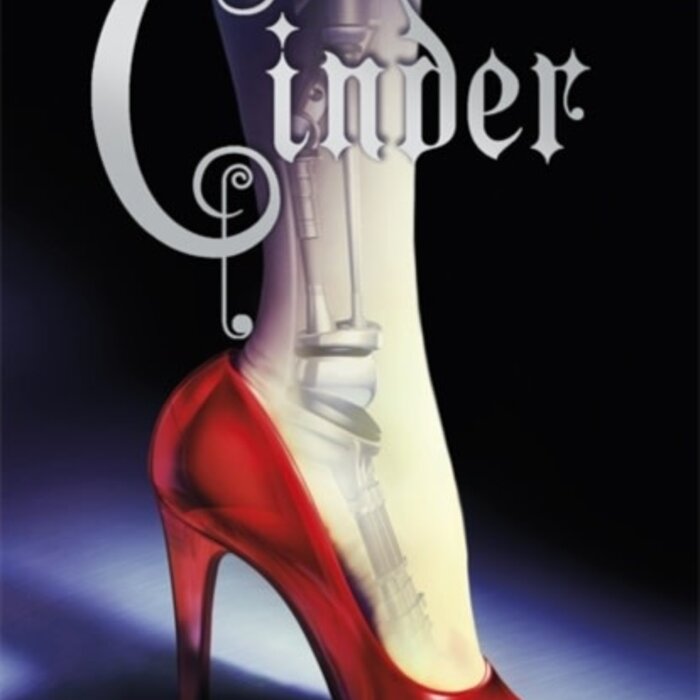 Cinder (The Lunar Chronicles Book 1)
