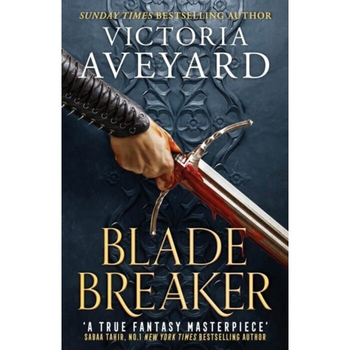 Victoria Aveyard Blade Breaker (Realm Breaker 2)