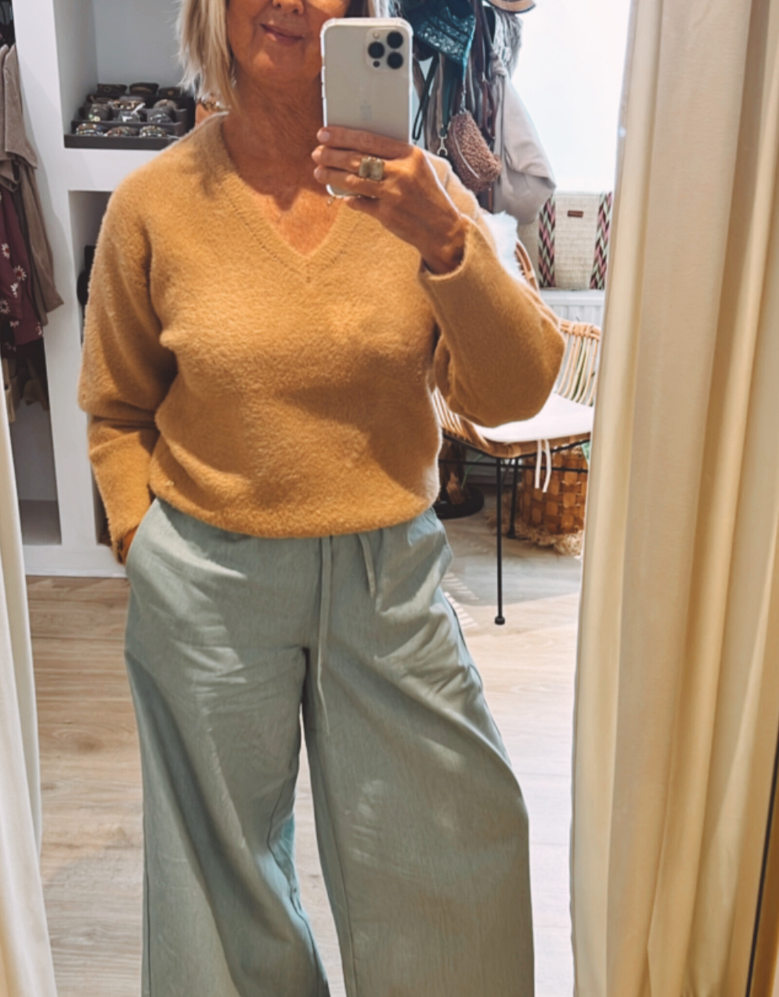 DEE Pull Loubiana