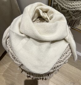 Sjaaltje driehoek ecru