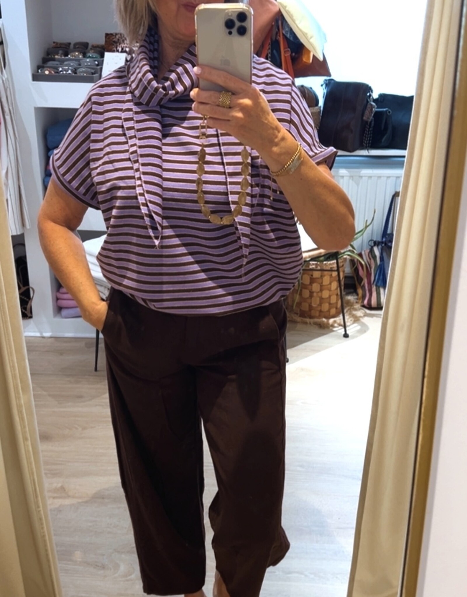 Sweater gestreept met sjaaltje bruin/lila