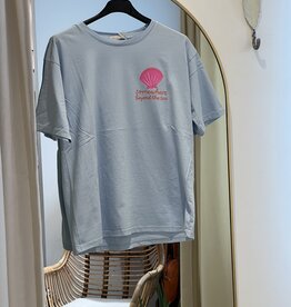 T-shirt Somewhere beyond the sea lichtblauw