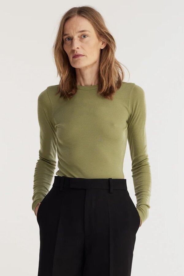 RÓHE | Fine Merino Long Sleeve 409-20-097 | Sage