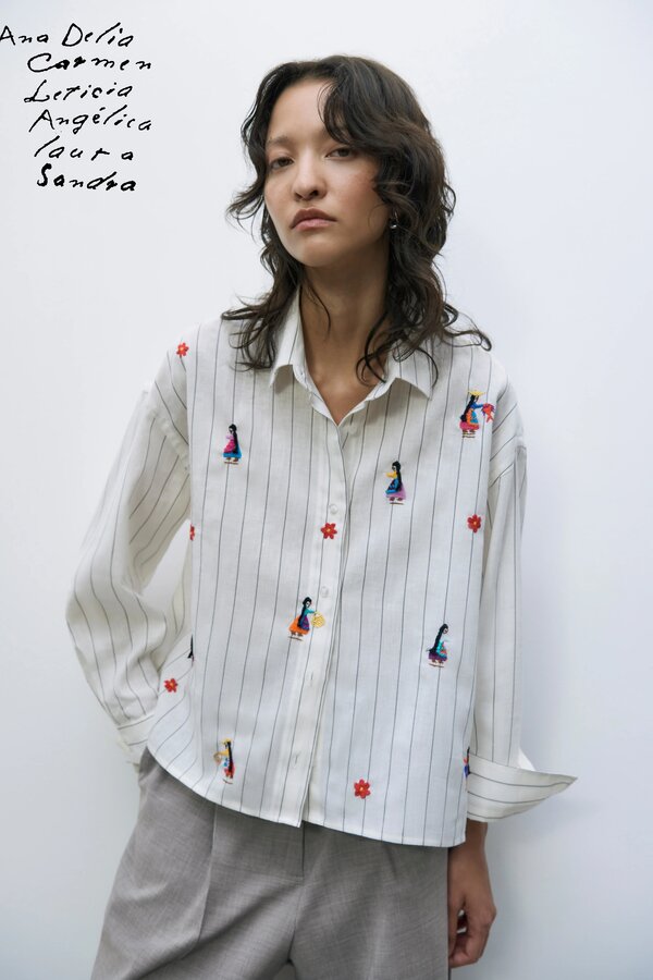 Cordera | Mujeres Hand-Embroidered Shirt