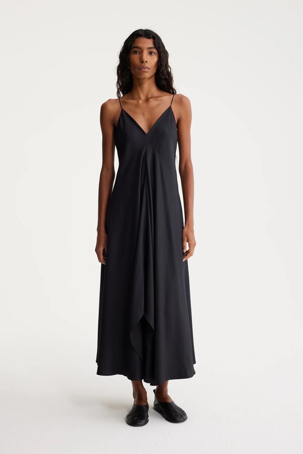 Róhe | Silk Strap Dress With Wider Hem 411-33-034 | Noir