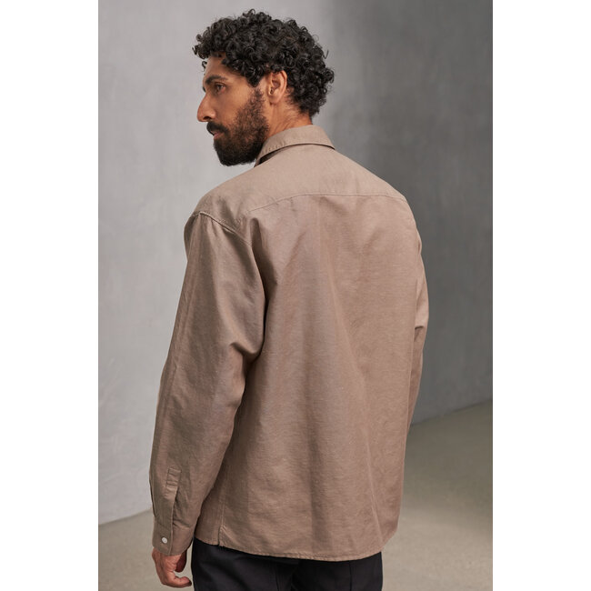 About Companions Dario Shirt - Linen Walnut