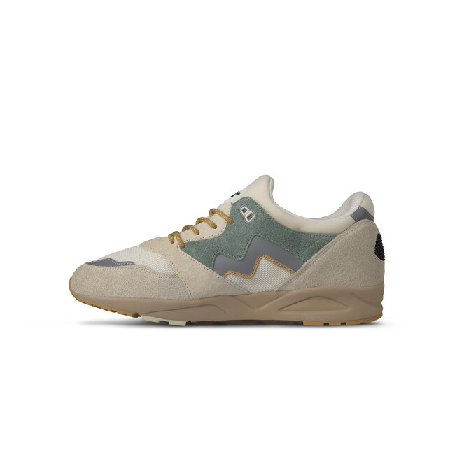 Karhu Aria 95 "MÖLKKY" Pack - Turtledove / Iceberg Green