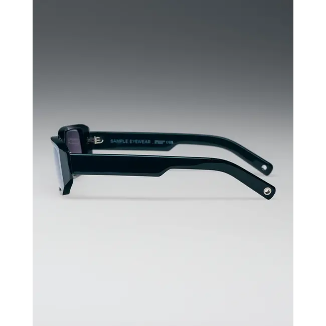 SAMPLE Dixon / Deep Hunter