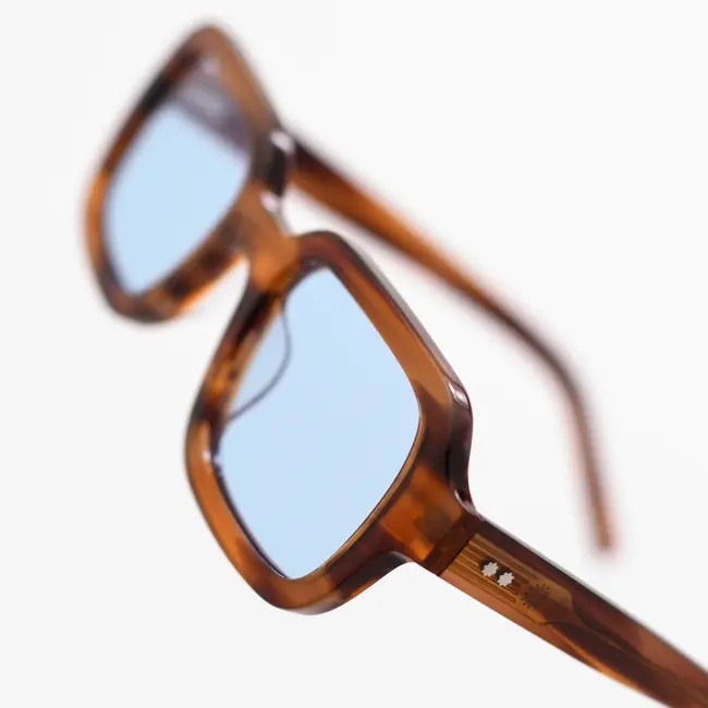 Akila Cascade - Havanna / Sky Blue  lenses