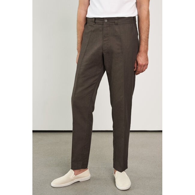 About Companions Jostha Trouser - Linen Coffee