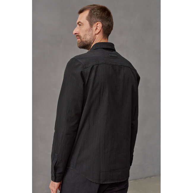 About Companions Simon Shirt - Eco crinkle black