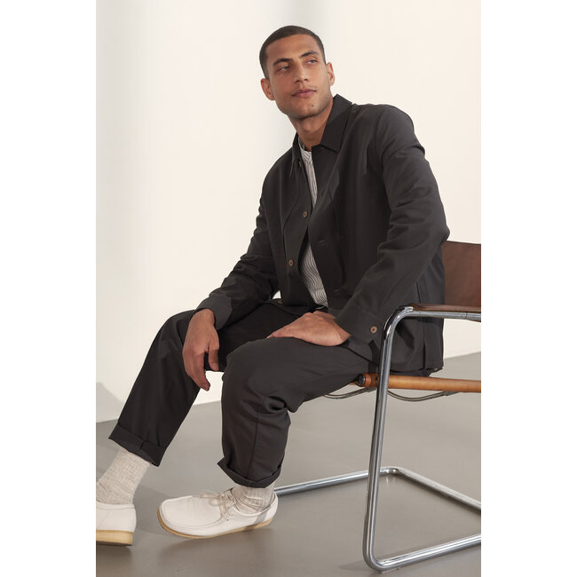 About Companions Owe Overshirt  - Tencel Graphite Brown