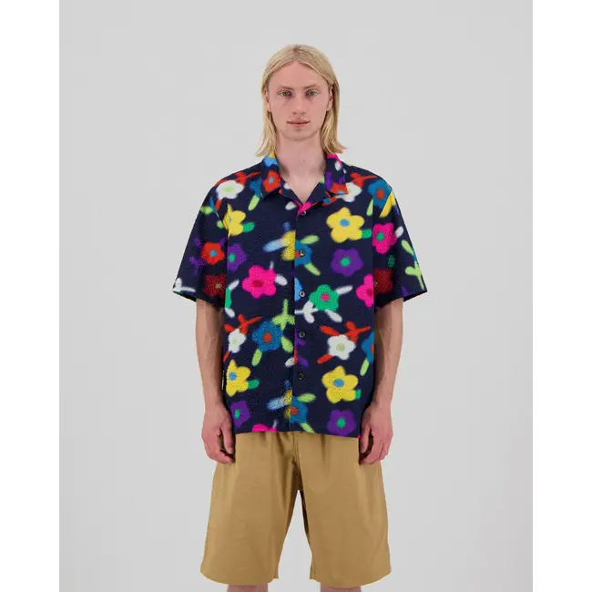 Howlin' Cocktail D’Amore Shirt - Trippy Flowers - Space