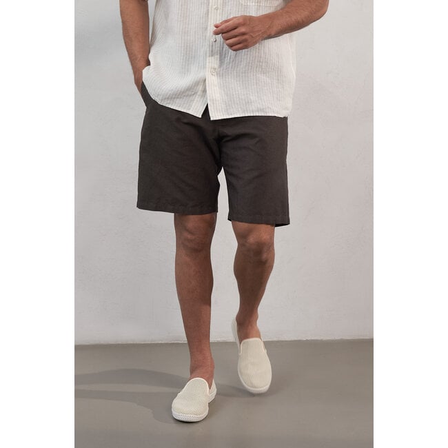 About Companions Jonny Shorts - Linen Coffee
