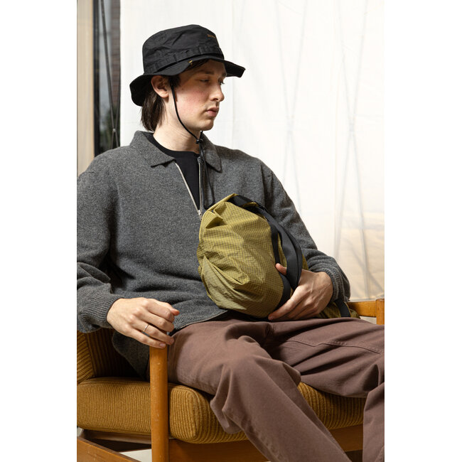 Shop the look Midas - Barbour- Howlin' - Norse Projects - Mizuno