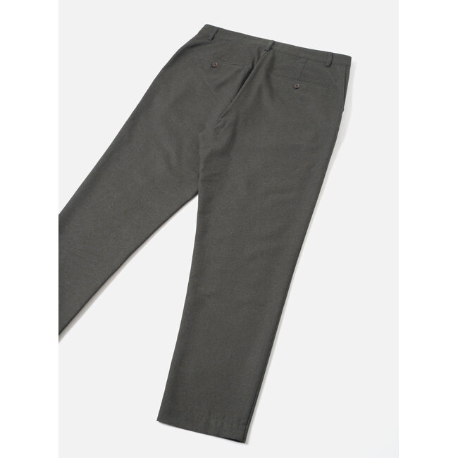 Universal Works Military Chino - Olive