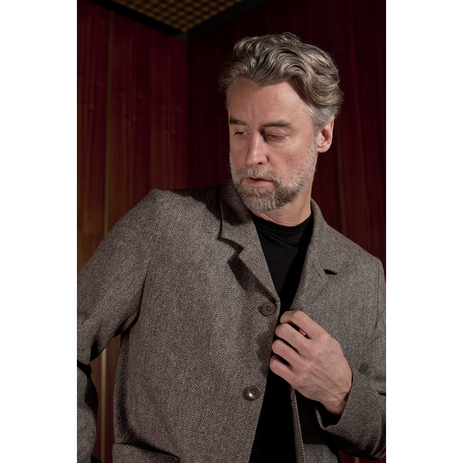 About Companions ELMAR Blazer - Lambswool Herringbone Taupe
