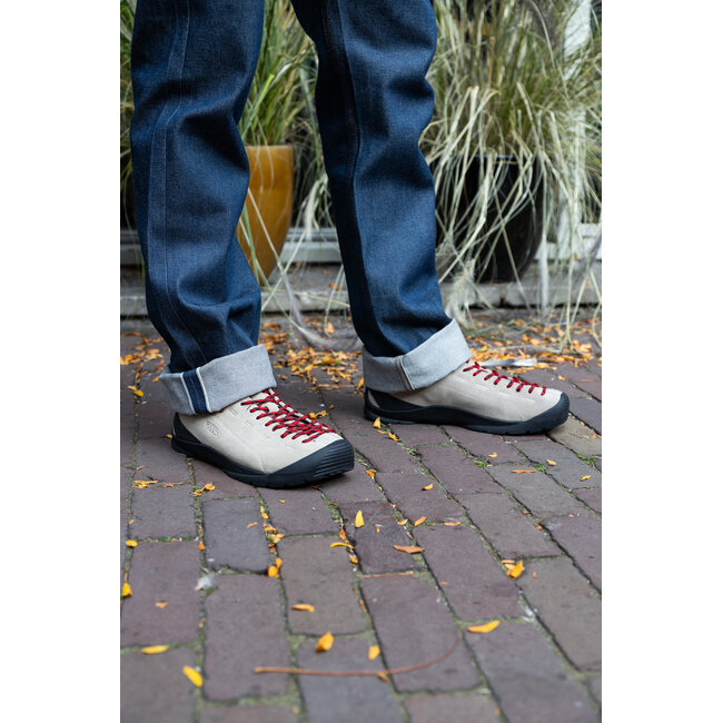 Shop the look Joost - Keen - Le Mont St Michel - Naked And Famous - Norse projects