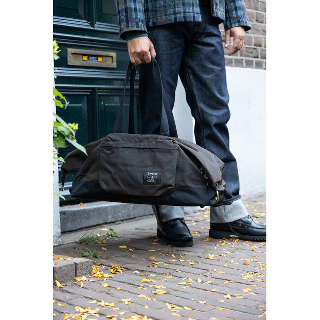 Shop the look Joost  - Universal Works - Norse Projects - Sebago - Barbour - Naked And Famous
