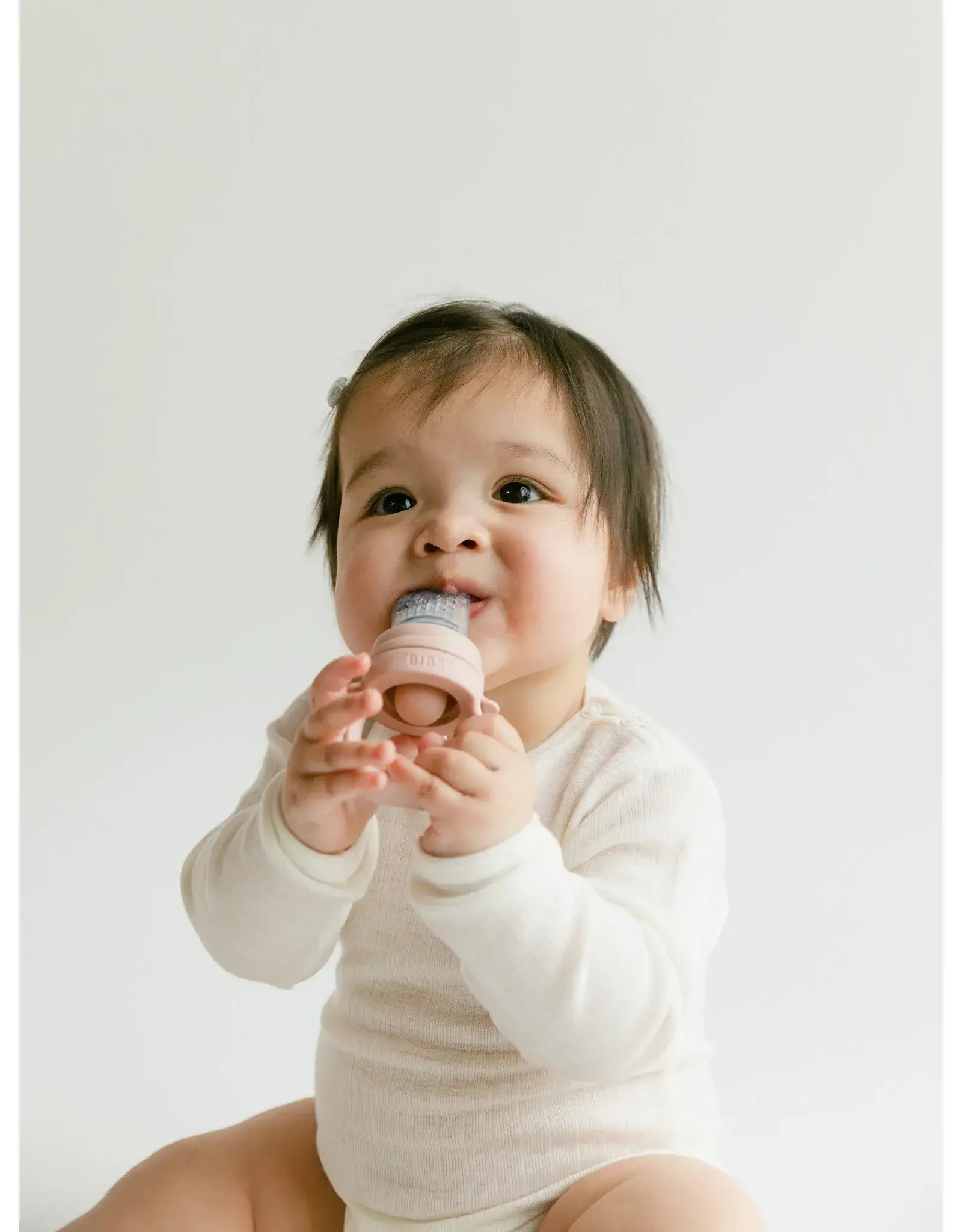 BIBS Baby Feeder Blush