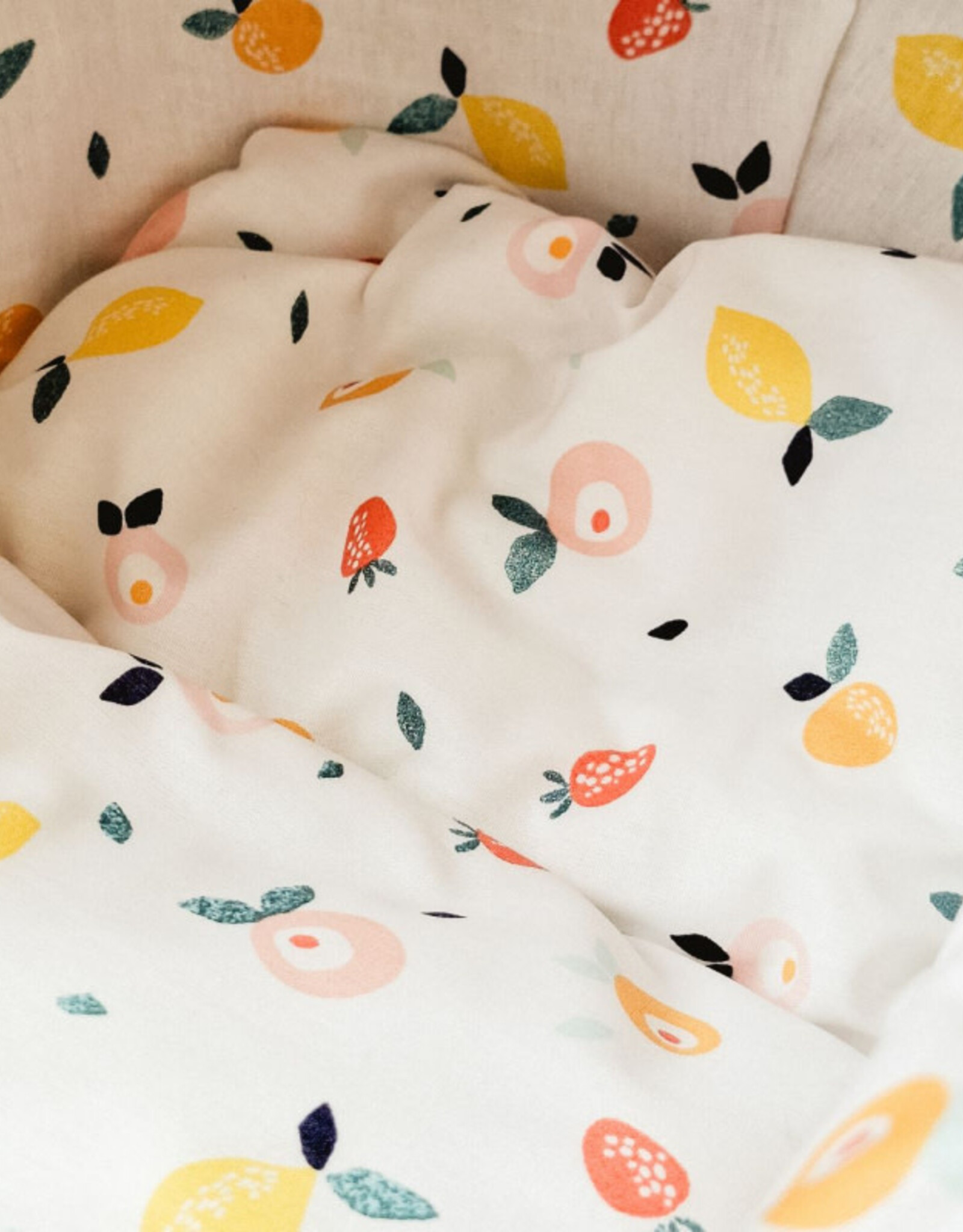 Hollie Rieten poppenwagen met kap Summer fruit
