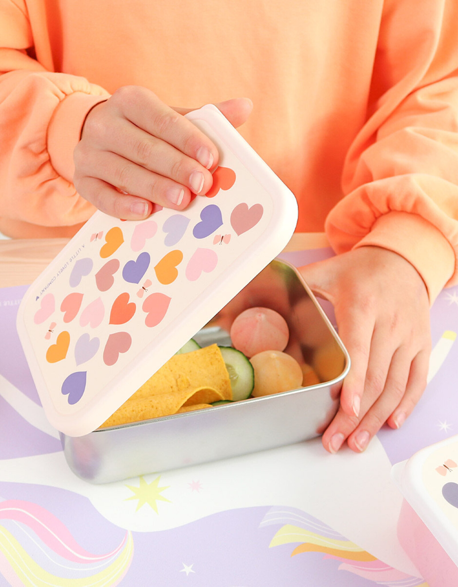 A Little Lovely Company Lunchbox RVS Hartjes