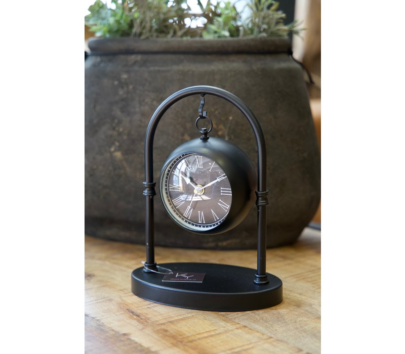 Hanging table clock