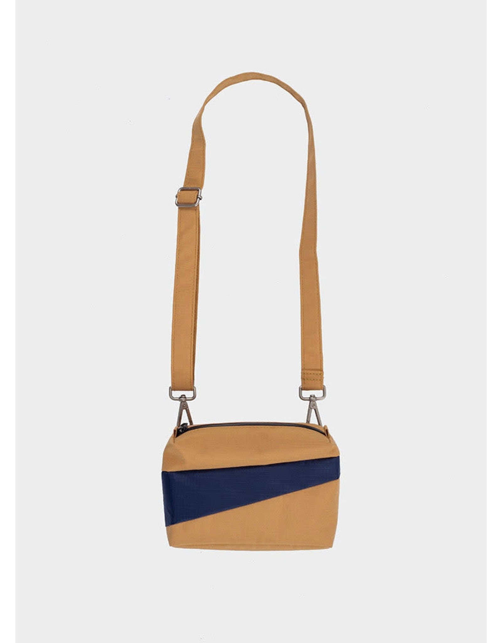 Susan Bijl Bum Bag S,  Camel & Navy - 13 x 18,5 x 6,5 cm