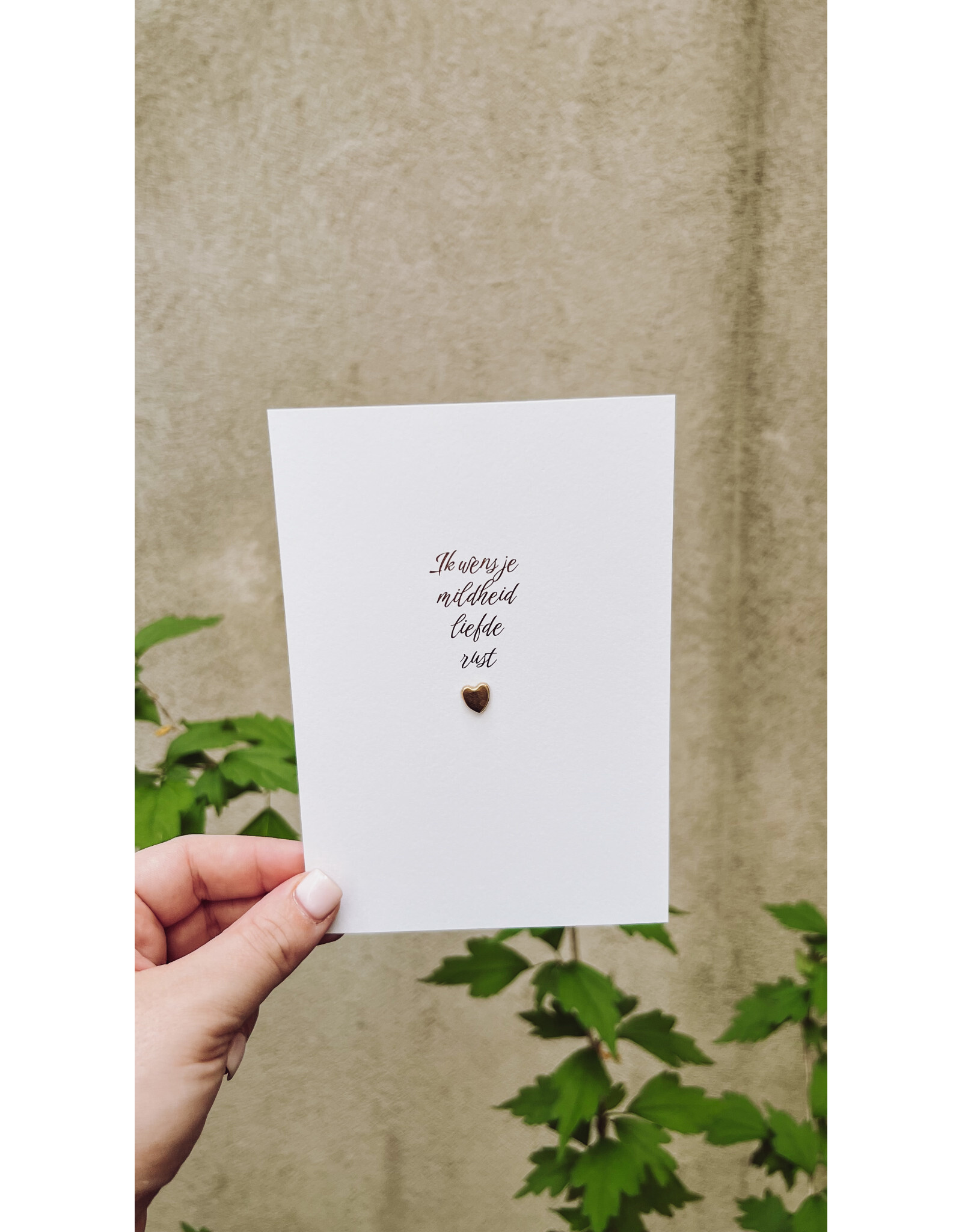 Mus in een Plas Wenskaart - Ik wens je - Gouden hartje - Postkaart + Envelop