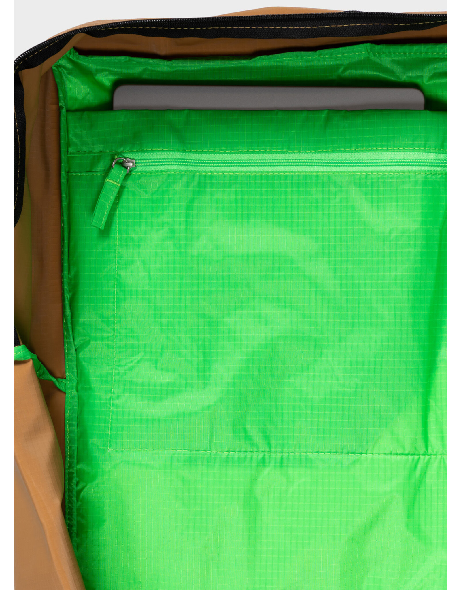 Susan Bijl Tote Bag L, Camel & Greenscreen - 37 x 56 x 26 cm