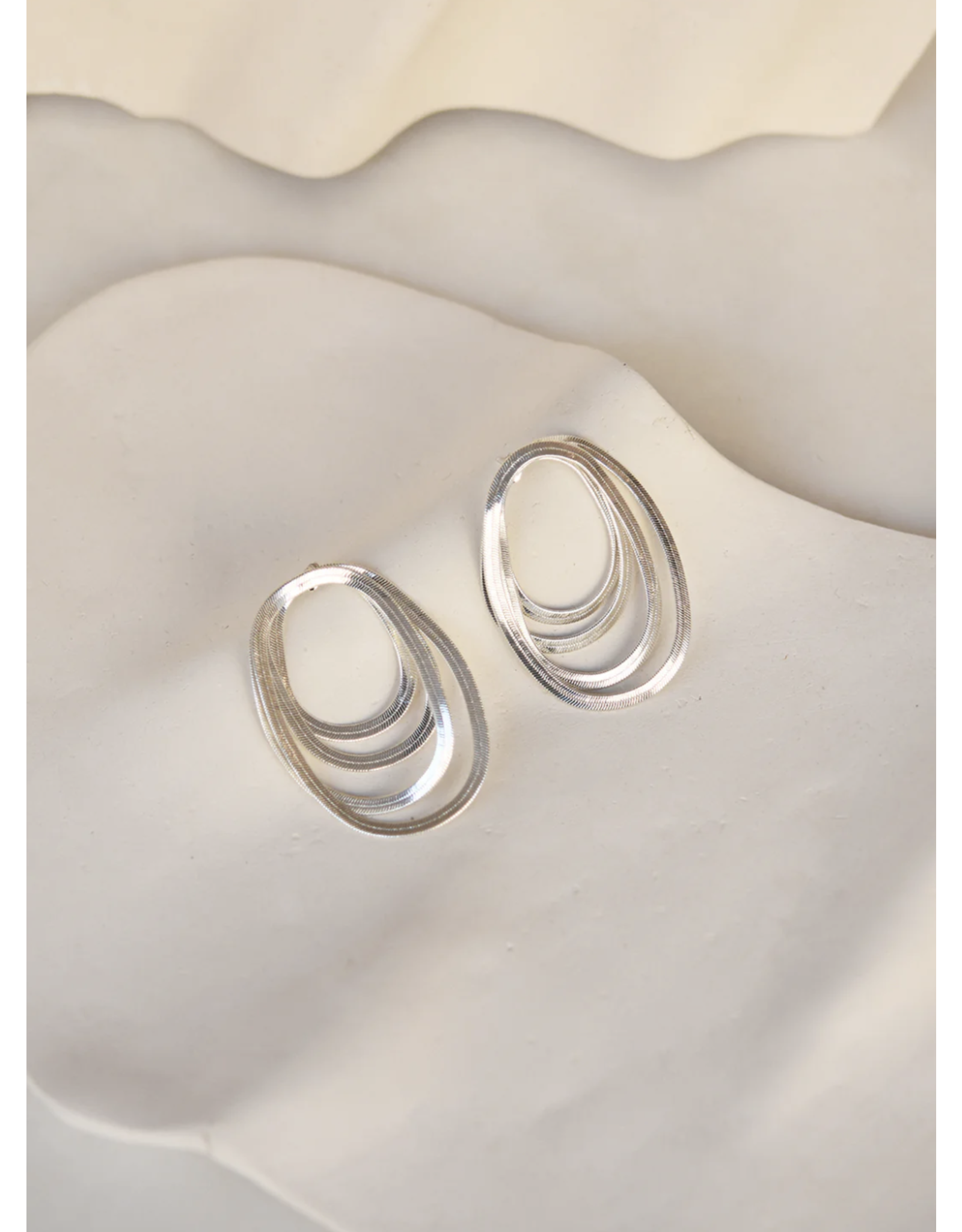 Judith Benita Oorbel  Geste maxi -  Sterling  925 Zilver