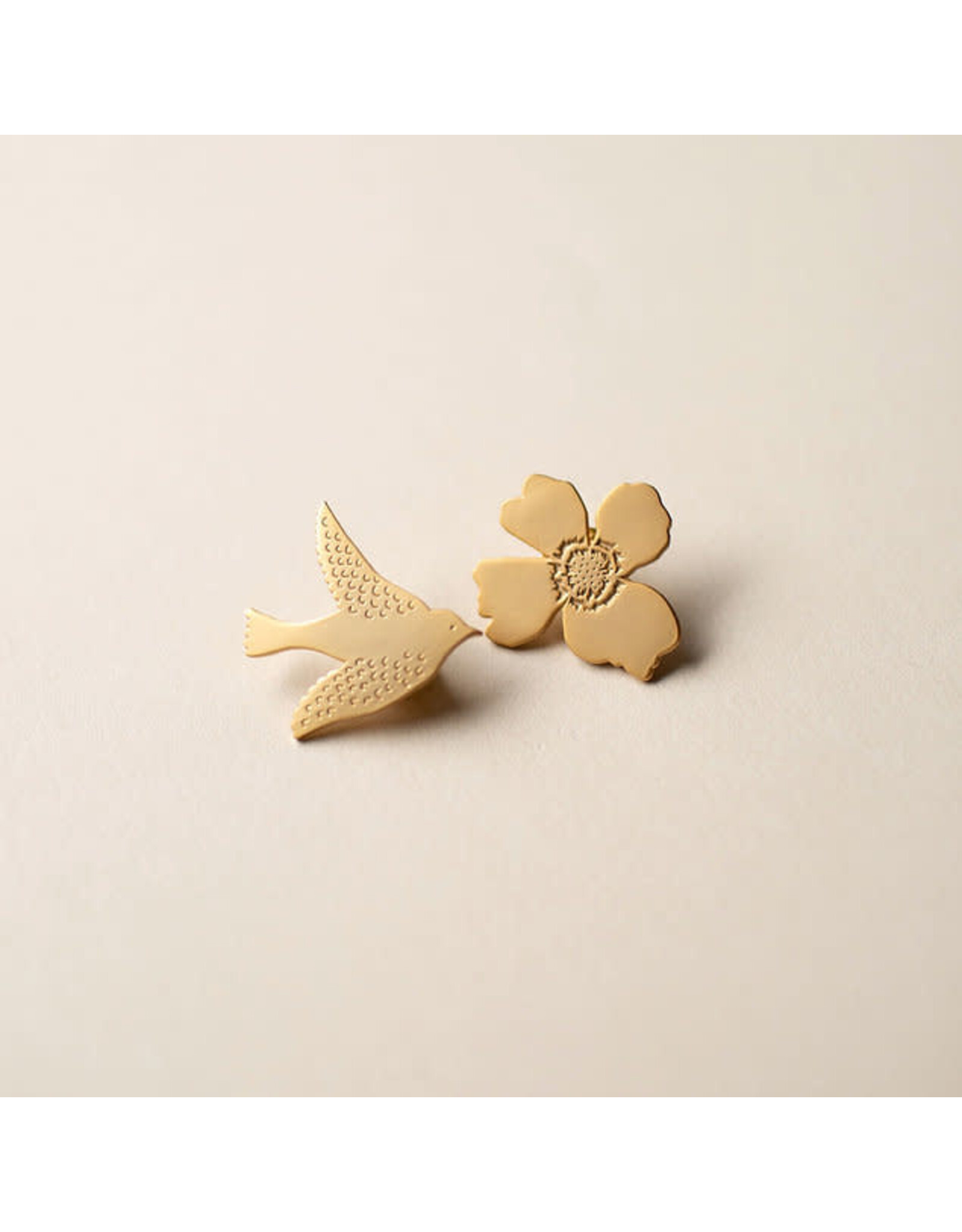 Poussière des rues Pin India Flower - Messing - Ø 2,5cm